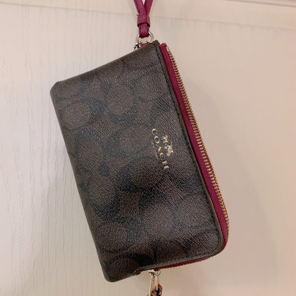Coach Signature Double Corner Zip Wristlet in Chocolate/Purple